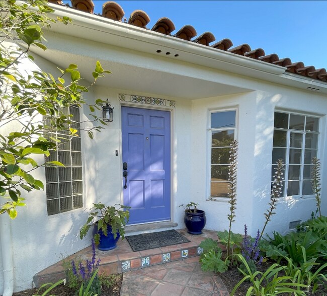 Foto del edificio - 2 Eucalyptus Ln