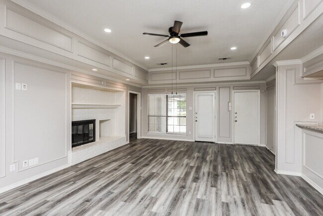 Building Photo - 608 Wisterglen Dr