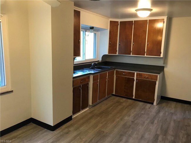 Foto del edificio - 15220 Schuyler Ave
