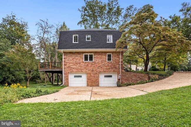 Foto del edificio - 1011 Shipman Ln