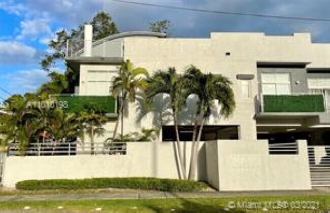 Building Photo - 3299 Bird Ave