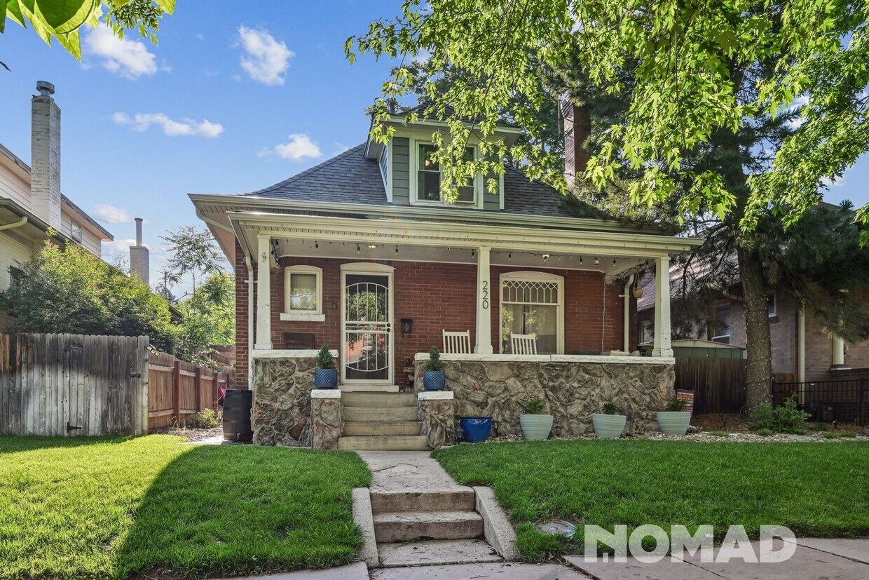 Primary Photo - Charming Furnished 4-Bedroom Home in Denve...