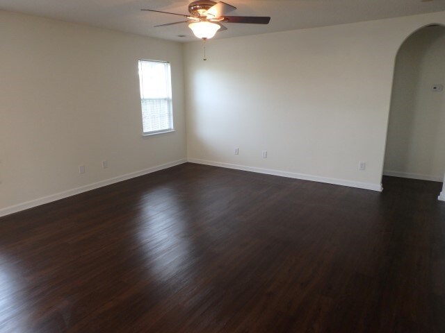 Foto del edificio - 1168 Amber Pines Dr