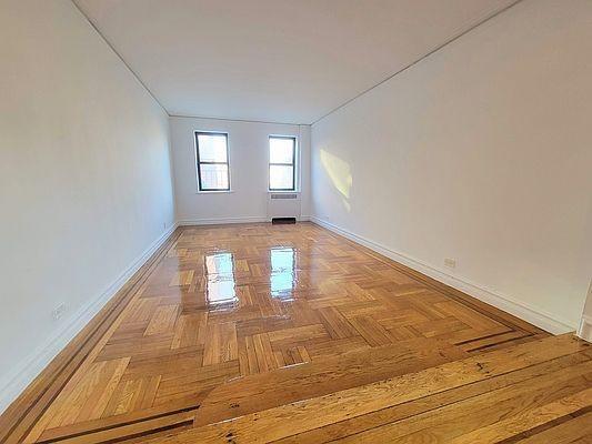 Foto principal - 1 bedroom in BRONX NY 10456