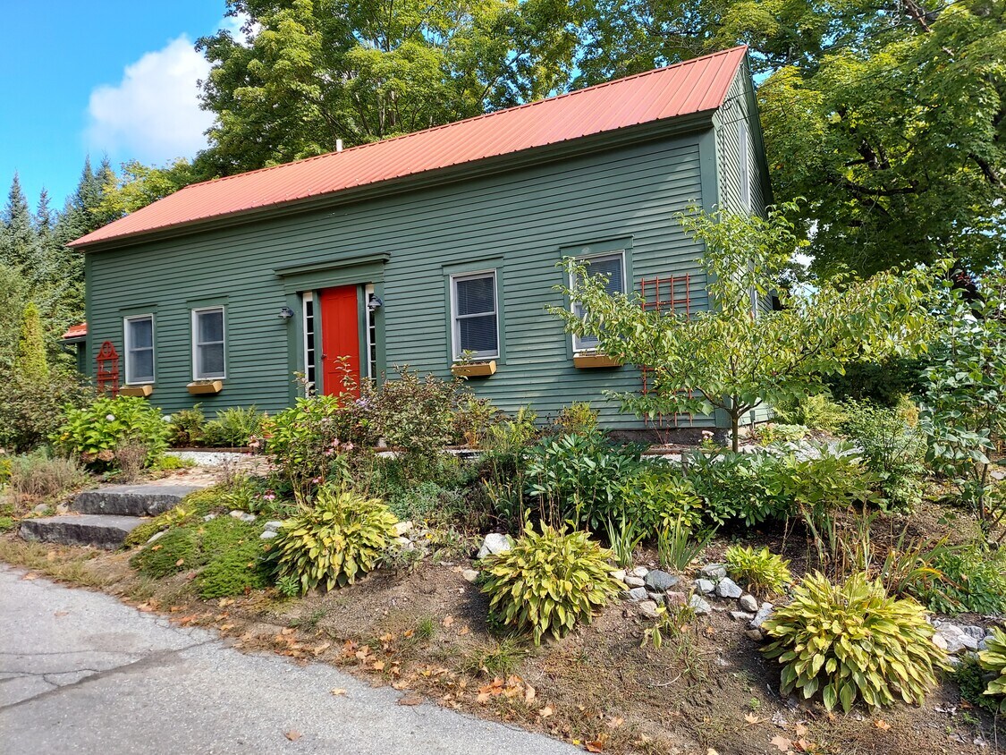 18 Walker St, Bridgton, ME 04009 House Rental in Bridgton, ME