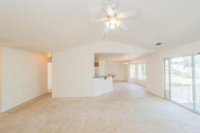 Foto del edificio - 188 Woodcliff Dr