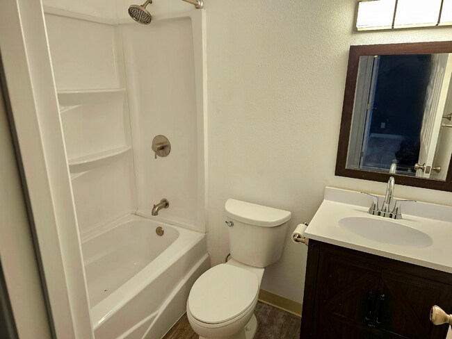 Foto del edificio - 534 N Bliss St