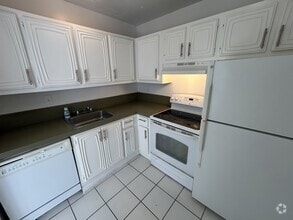 Building Photo - 488 NW 165th St