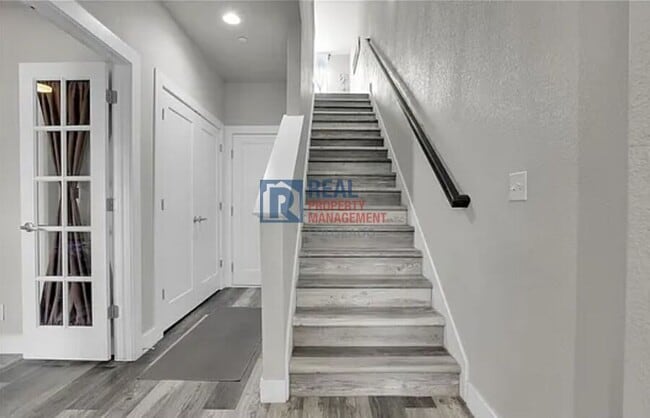 Photo - 7040 W Alaska Dr House