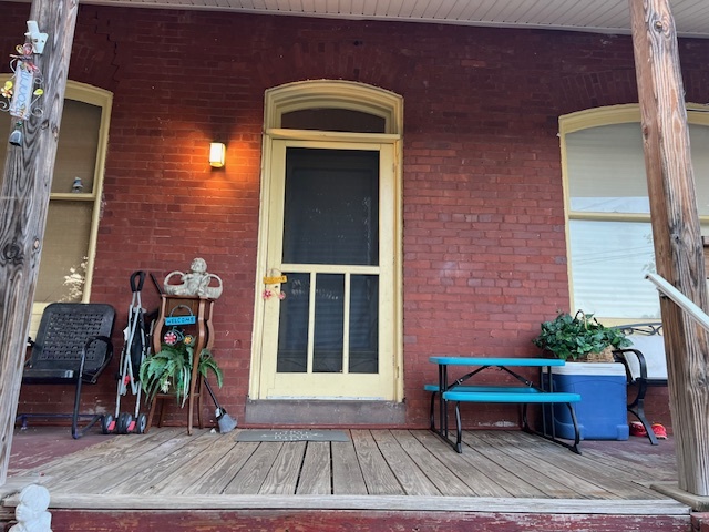 Porch - 217 Friedensburg Rd