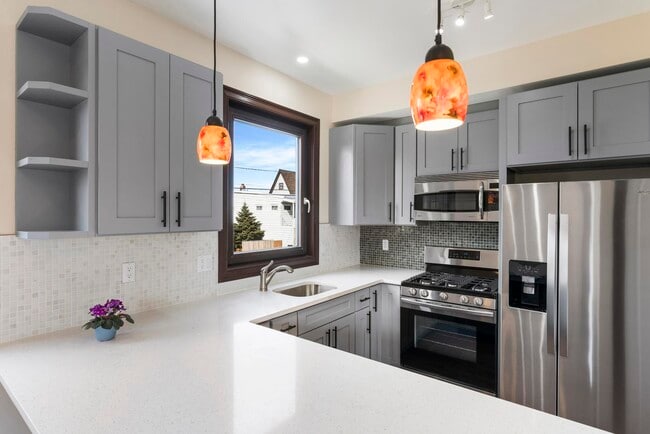 Building Photo - 575 Hoboken Rd