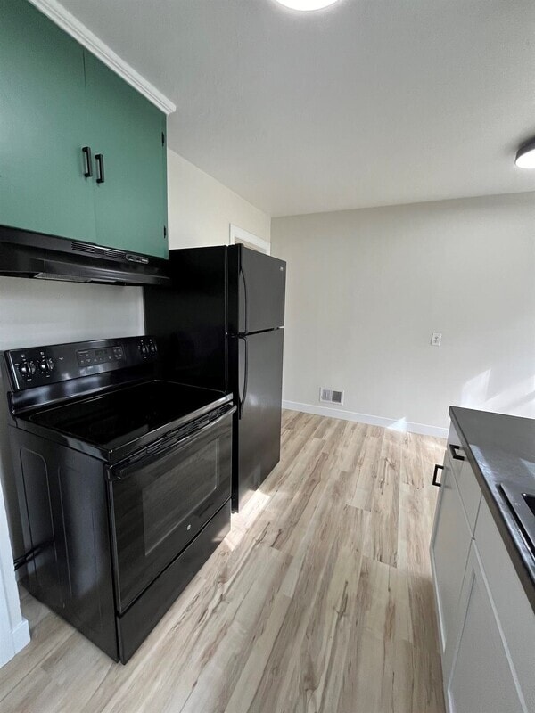 Building Photo - 3323 N 40th St