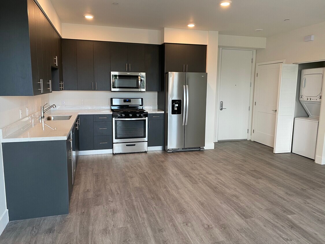 Foto principal - 12555 Vanowen St