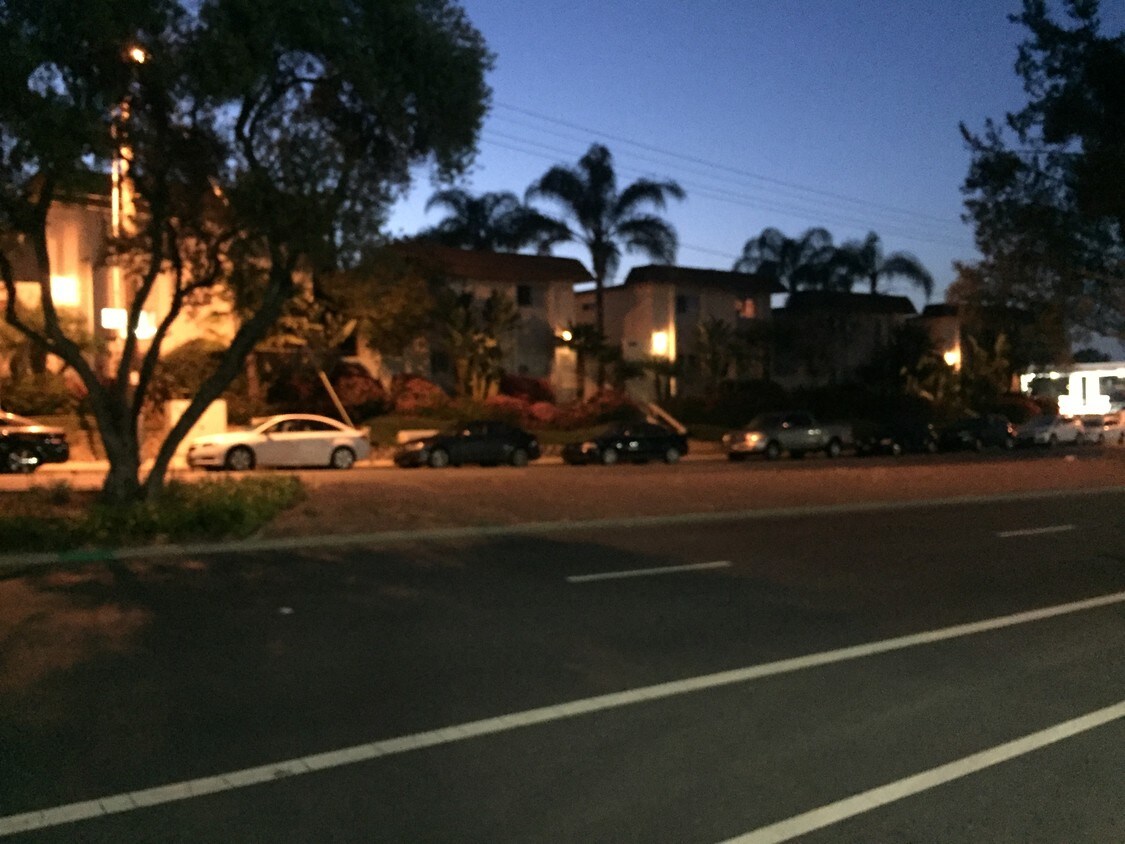 Foto principal - 9645 Carlton Hills Blvd