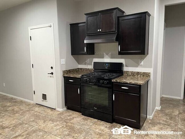 Foto del edificio - Charming 3 Bed 2 Bath in Desirable Peoria Neighborhood