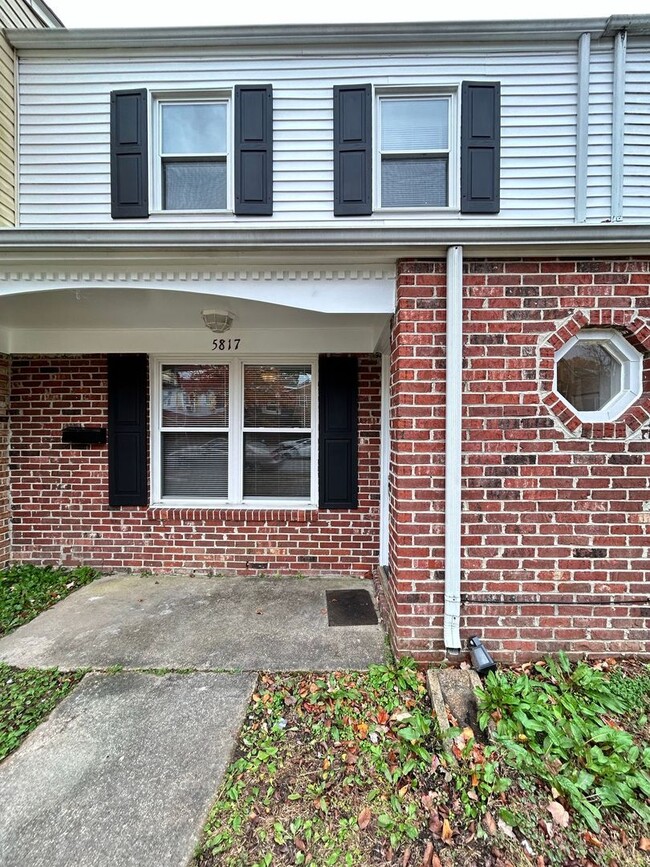 Building Photo - Welcome to this charming townhouse "ASK AB...