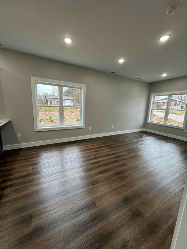 56 Holloway Dr Unit Apartment 1, Corbin, KY 40701 Room for Rent in