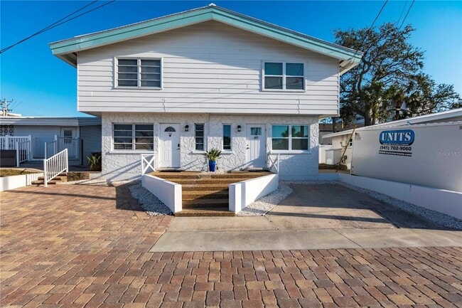 Building Photo - 6020 Midnight Pass Rd