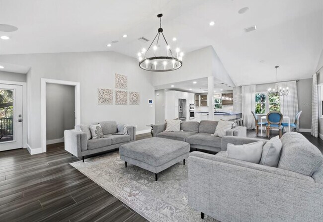 Foto del edificio - 3376 S Seclusion Dr