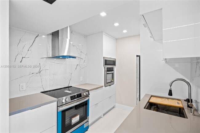 Foto del edificio - 20379 W Country Club Dr