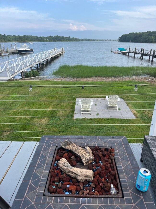 Building Photo - 46 Flintstone Rd