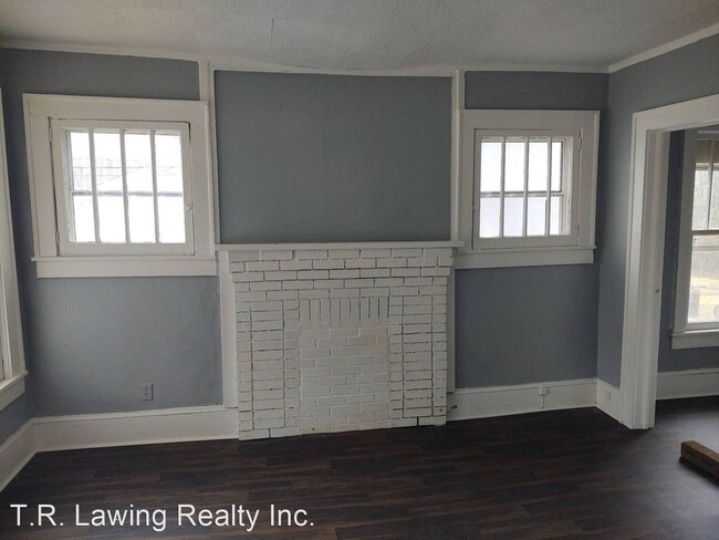 Building Photo - 1 br, 1 bath House - 319 Clegg Street North