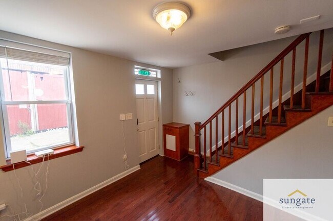 Foto del edificio - 427 S Durham St
