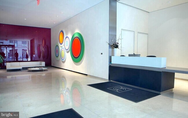 Foto del edificio - 925 H St NW