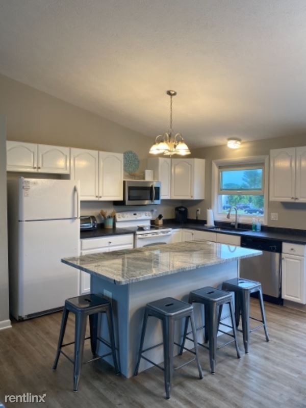 Primary Photo - 3 br, 2.5 bath House - 22 Kingston Ln