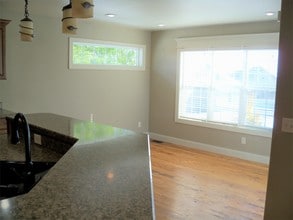 Building Photo - 6240 Gray Hawk Way