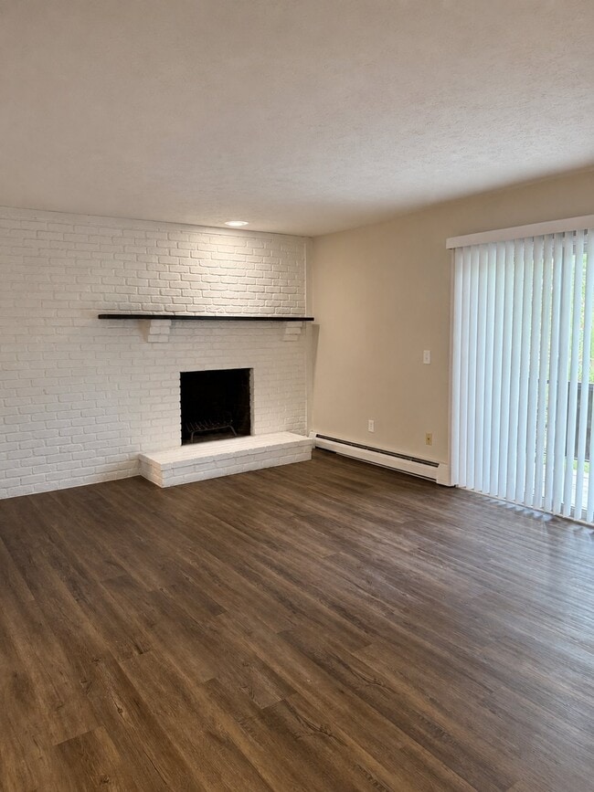 Photo - 2065 Sutton Ave (Cincinnati, OH) House
