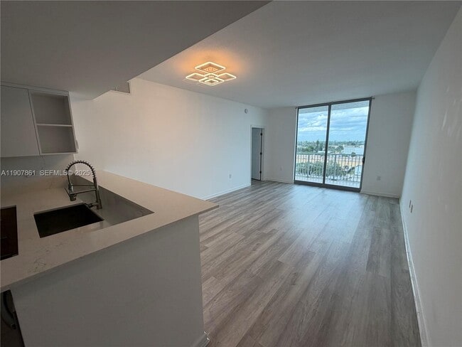 Building Photo - 140 S Dixie Hwy