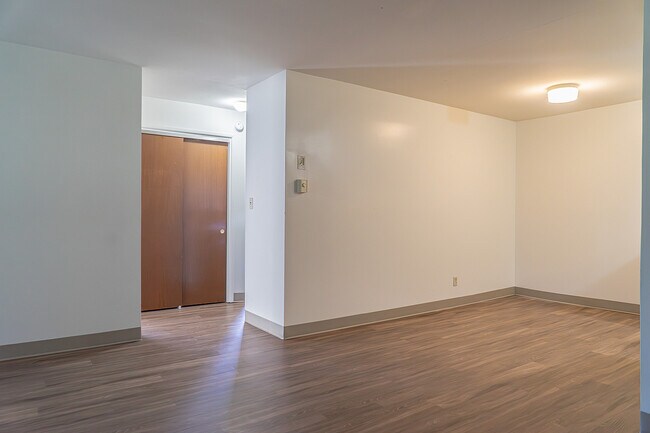 Landry - Sala de estar - Town & Country Apartments