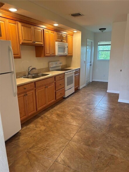 Building Photo - 12223 Zittle Ave