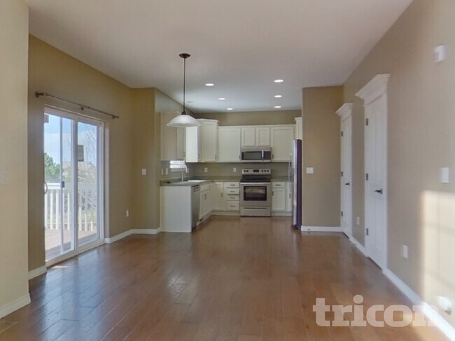 Foto del edificio - 305 Calhoun Cir