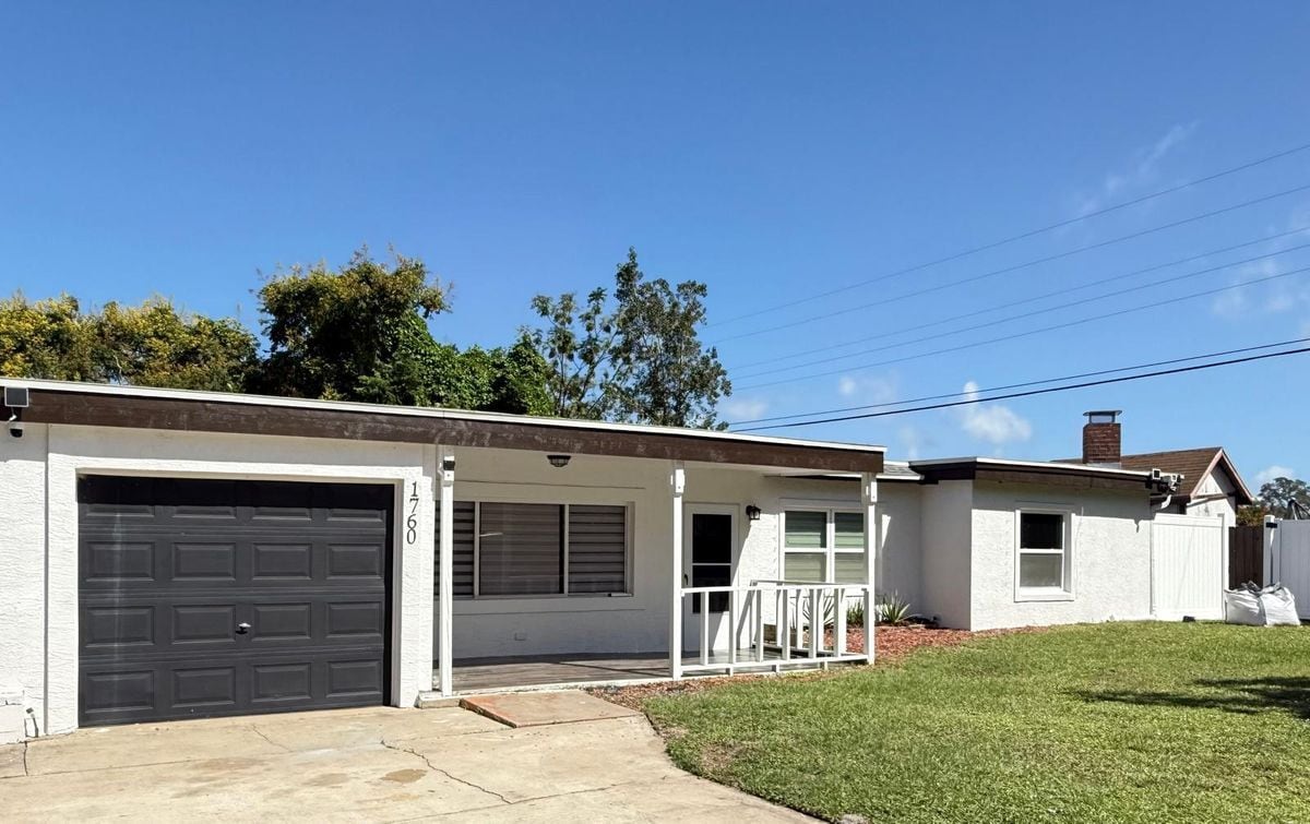 Foto principal - 1760 Tee Dee Ln