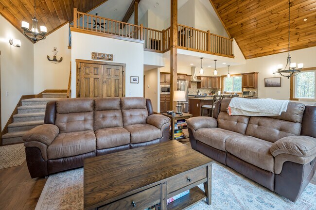 Foto del edificio - 153 Golden Meadow Ln