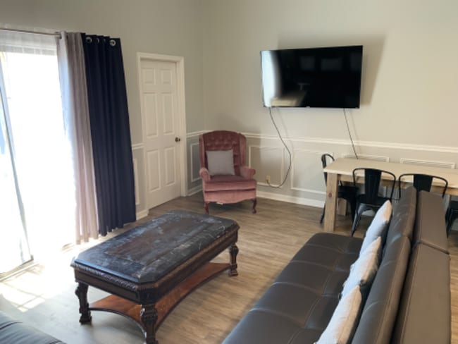 Building Photo - 201 Double Eagle Dr