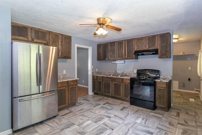 Foto del edificio - 173 Lynwood Dr