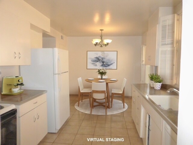 Kitchen - 545 Merritt Ave