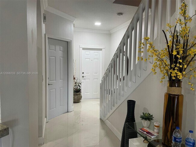 Foto del edificio - 307 SW 120th Ave