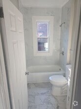 Building Photo - 93 Maple Ave