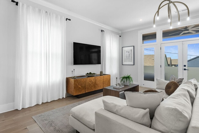 Building Photo - 798 Bender St SW