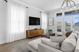 Building Photo - 798 Bender St SW