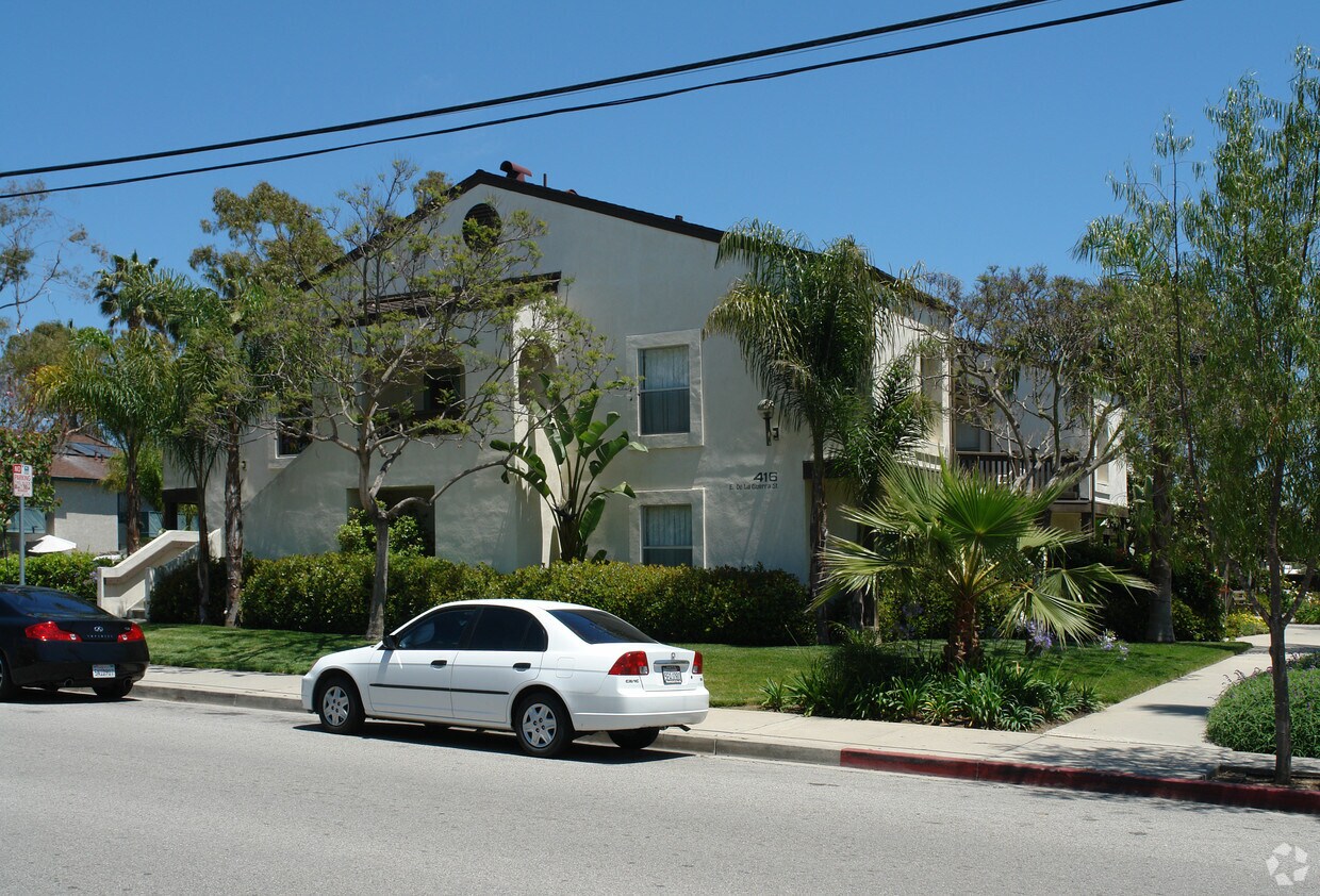 Building Photo - 416 E De La Guerra St