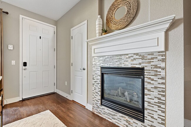 Foto del edificio - Charming & Updated Unit in Prime Denver Location