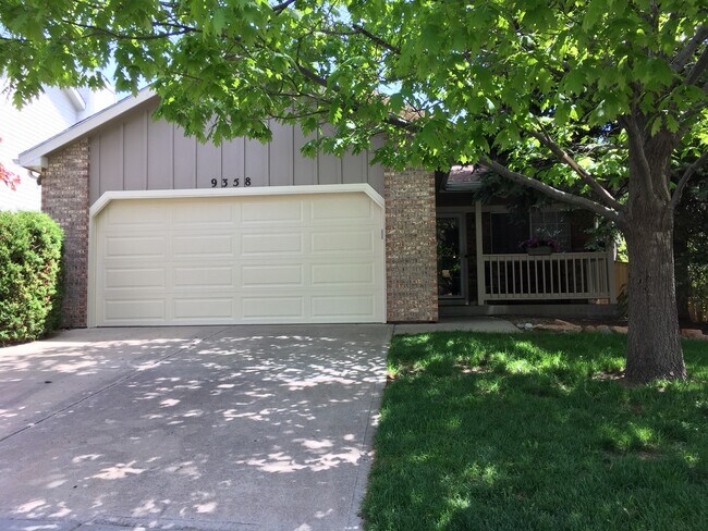 Building Photo - 9358 Newport Ln