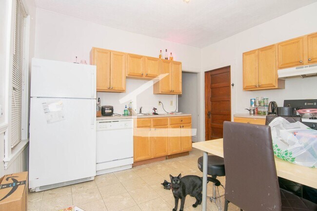 Foto del edificio - BU 3-bed Second Floor with Balcony Packard...