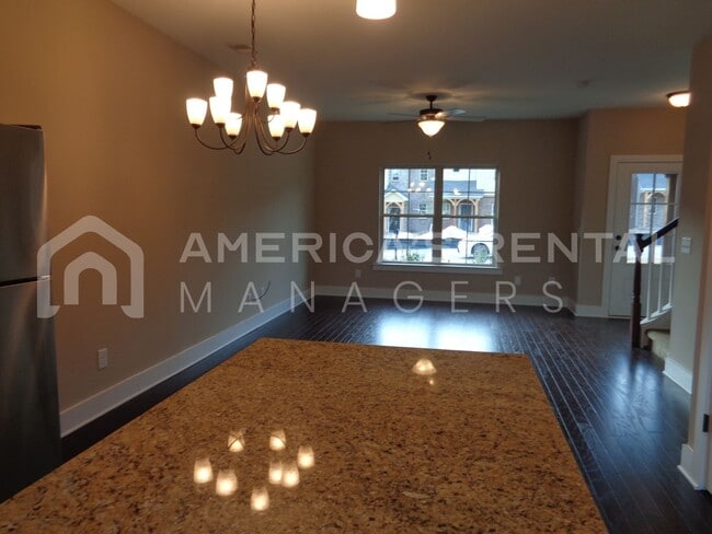 Building Photo - 4387 Ridgemont Cir