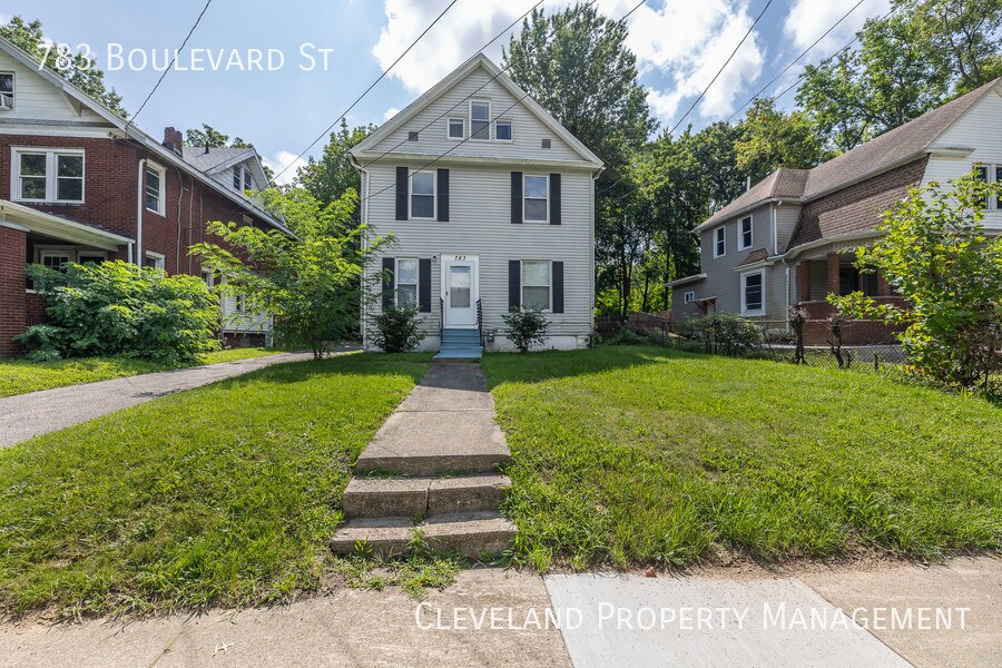 Primary Photo - Renovated Akron Home